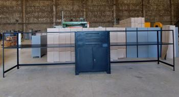 Bancada com Armário em Aço